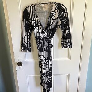 Diane Von Furstenberg Silk Garment in Black and White